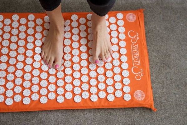 The Shakti Mat - Black - Image 2